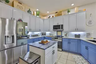 3723 Gaviota Dr, Sun City Center, FL 33573 - Photo 7