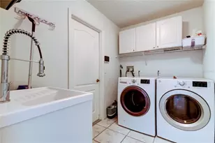 2379 Azalea Dr, Palm Harbor, FL 34683 - Photo 35