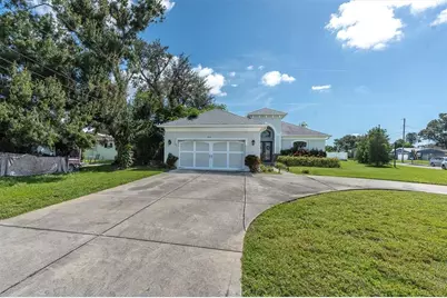 8591 Forsyth Drive, Seminole, FL 33772 - Photo 1