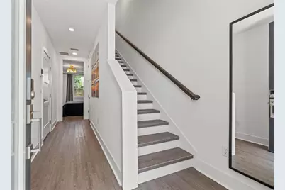 320 15th Street N, Saint Petersburg, FL 33705 - Photo 3