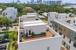 320 15th St N, Saint Petersburg, FL 33705 - Photo 29