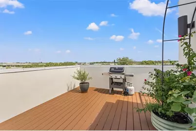 320 15th Street N, Saint Petersburg, FL 33705 - Photo 27