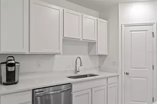 32130 Eastern Redbud Br, San Antonio, FL 33576 - Photo 9