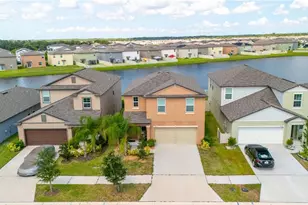 5545 Blue Azure Dr, Wimauma, FL 33598 - Photo 1