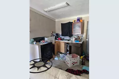 218 SE Jefferson Circle N, Saint Petersburg, FL 33703 - Photo 13