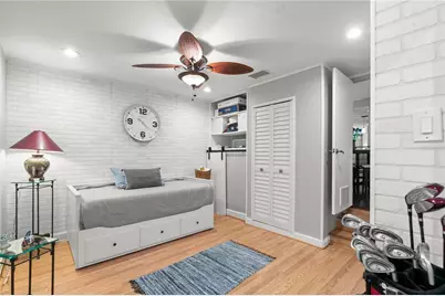 201 39th Street S, Saint Petersburg, FL 33711 - Photo 25