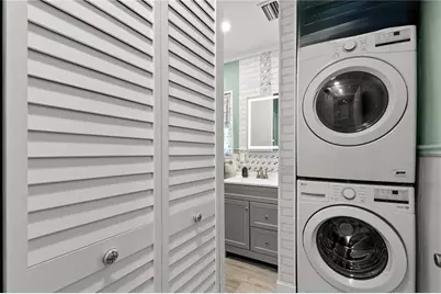 201 39th Street S, Saint Petersburg, FL 33711 - Photo 23