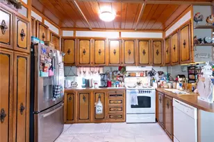 6132 Harriet St, Zephyrhills, FL 33542 - Photo 17