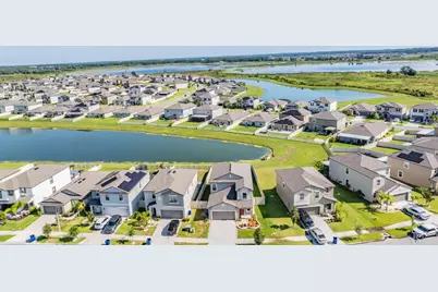 31807 Barrel Wave Way, Wesley Chapel, FL 33545 - Photo 7