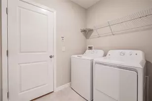 31807 Barrel Wave Way, Wesley Chapel, FL 33545 - Photo 35