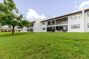 7614 Radcliffe Cir, Port Richey, FL 34668 - Photo 51