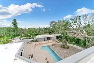 1761 Oceanview Dr, Saint Petersburg, FL 33715 - Photo 39