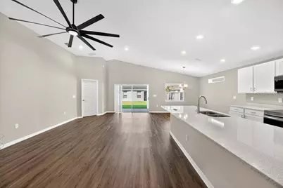 1252 Mezzavalle Way, Auburndale, FL 33823 - Photo 7