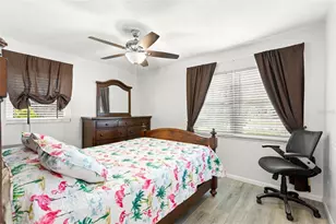 1585 78th Ave N, Saint Petersburg, FL 33702 - Photo 29