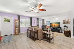 1585 78th Ave N, Saint Petersburg, FL 33702 - Photo 5