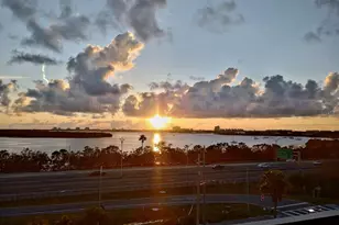 7100 Sunshine Skyway Ln S, Saint Petersburg, FL 33711 - Photo 13