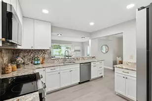 13951 87th Ave, Seminole, FL 33776 - Photo 13