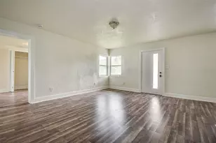 2484 Bayshore Blvd, Dunedin, FL 34698 - Photo 7