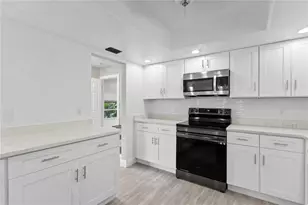 8412 Flagstone Dr, Tampa, FL 33615 - Photo 15