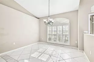 1333 Alana Ct, Lutz, FL 33549 - Photo 9