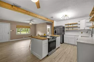 2021 NW 13th Ave, Crystal River, FL 34428 - Photo 3