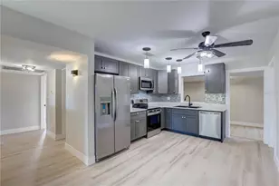 330 83rd Ave NE, Saint Petersburg, FL 33702 - Photo 19