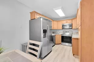 1207 Pine Ridge Cir W, Tarpon Springs, FL 34688 - Photo 11