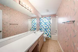 7112 Hollowell Dr, Tampa, FL 33634 - Photo 21