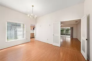 7112 Hollowell Dr, Tampa, FL 33634 - Photo 7