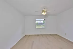 1219 Wild Feather Ln, Sun City Center, FL 33573 - Photo 25