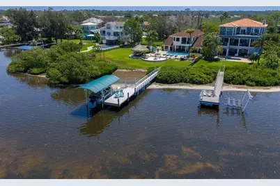 1632 Sea Breeze Drive, Tarpon Springs, FL 34689 - Photo 5