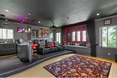 1632 Sea Breeze Drive, Tarpon Springs, FL 34689 - Photo 37