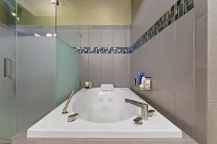 1632 Seabreeze Dr, Tarpon Springs, FL 34689 - Photo 57