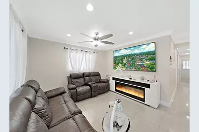 4920 Eldorado Drive, Tampa, FL 33615 - Photo 3