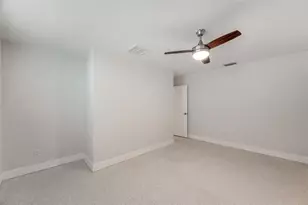 1877 Del Robles Dr, Clearwater, FL 33764 - Photo 17