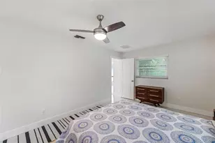 1877 Del Robles Dr, Clearwater, FL 33764 - Photo 53