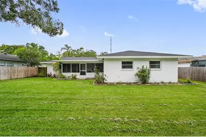 1877 Del Robles Drive, Clearwater, FL 33764 - Photo 9