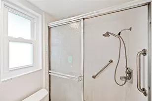 1877 Del Robles Dr, Clearwater, FL 33764 - Photo 57