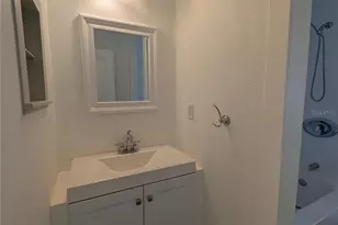 8710 Plum Ln, Temple Terrace, FL 33637 - Photo 15