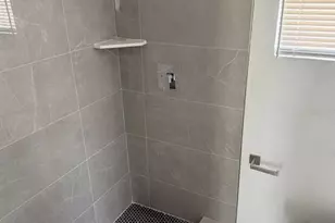 2710 53rd Ave N, Saint Petersburg, FL 33714 - Photo 31