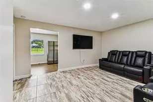 6007 Calendar Ct W, Lakeland, FL 33812 - Photo 11