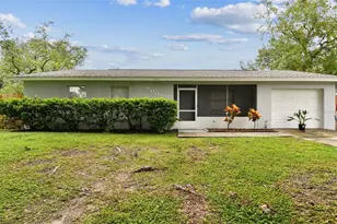 6007 Calendar Ct W, Lakeland, FL 33812 - Photo 3