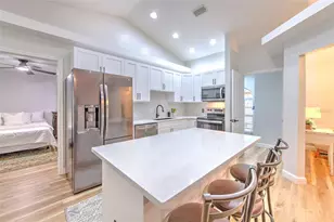 118 E Hunter Rd, Plant City, FL 33565 - Photo 9