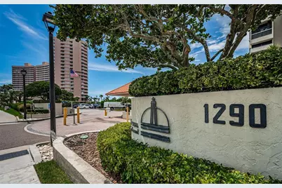 1290 Gulf Boulevard #2004, Clearwater Beach, FL 33767 - Photo 11