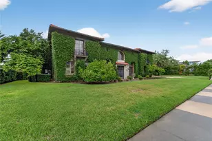 301 Caspian St, Tampa, FL 33606 - Photo 3