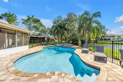 8950 Baywood Park Drive, Seminole, FL 33777 - Photo 41