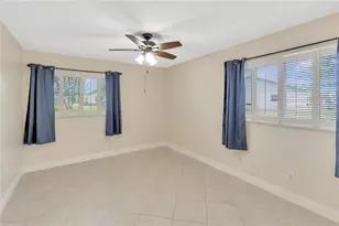 1322 New Bedford Dr, Sun City Center, FL 33573 - Photo 17