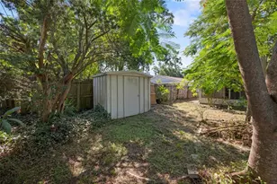 611 49th Ave N, Saint Petersburg, FL 33703 - Photo 19