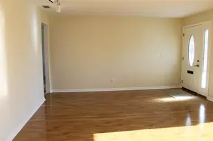 9665 Mainlands Blvd W, Pinellas Park, FL 33782 - Photo 9