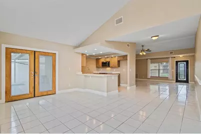 14918 Old Pointe Road, Tampa, FL 33613 - Photo 13